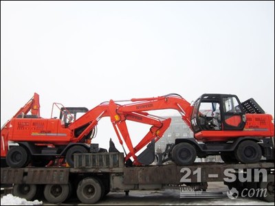 恒特重工出口阿爾及利亞新年首批挖機(jī)啟運(yùn)--行業(yè)動(dòng)態(tài)--中國(guó)工程機(jī)械商貿(mào)網(wǎng)